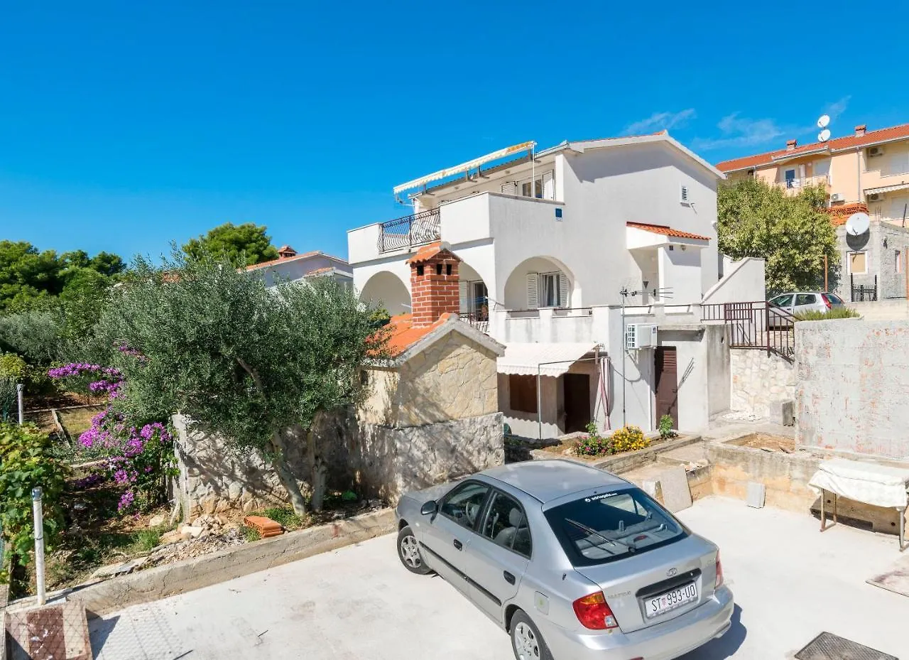 Apartments Neda Trogir